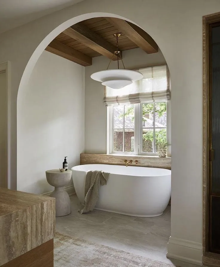 White bowl bath tub for a bathroom